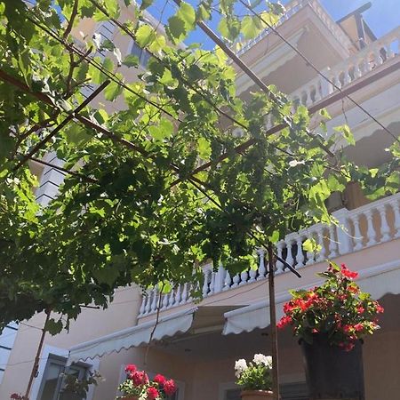 Himara Apartments Екстериор снимка