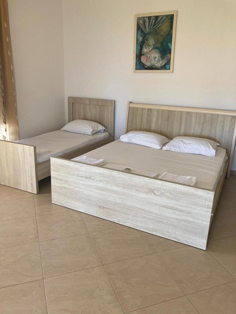 Himara Apartments Екстериор снимка