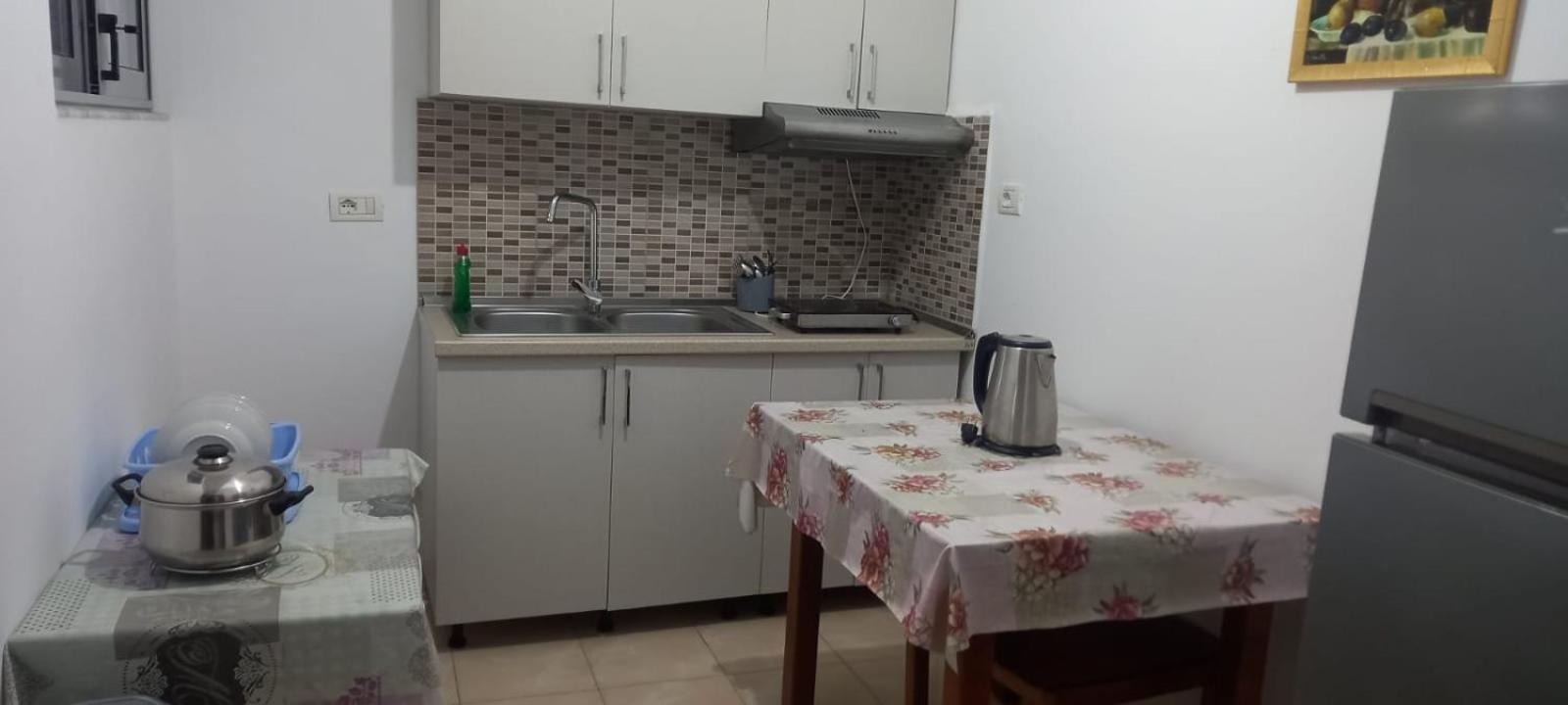 Himara Apartments Екстериор снимка