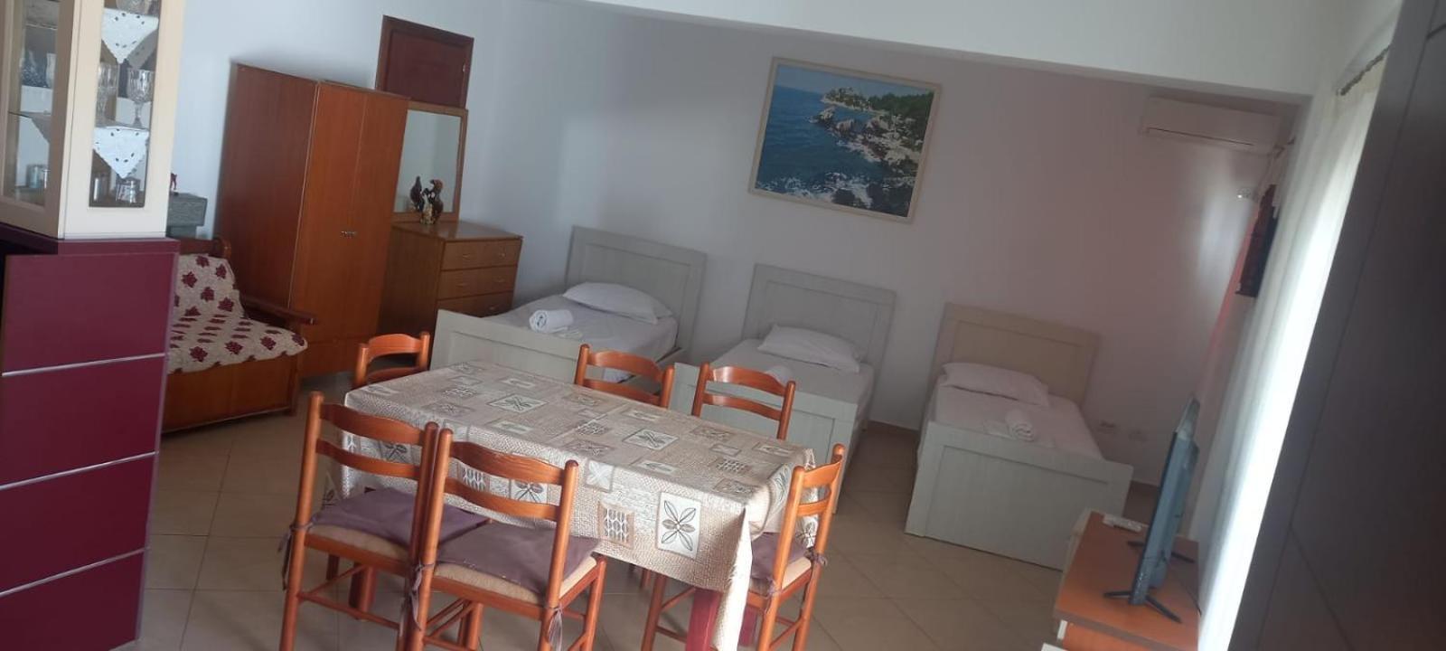 Himara Apartments Екстериор снимка