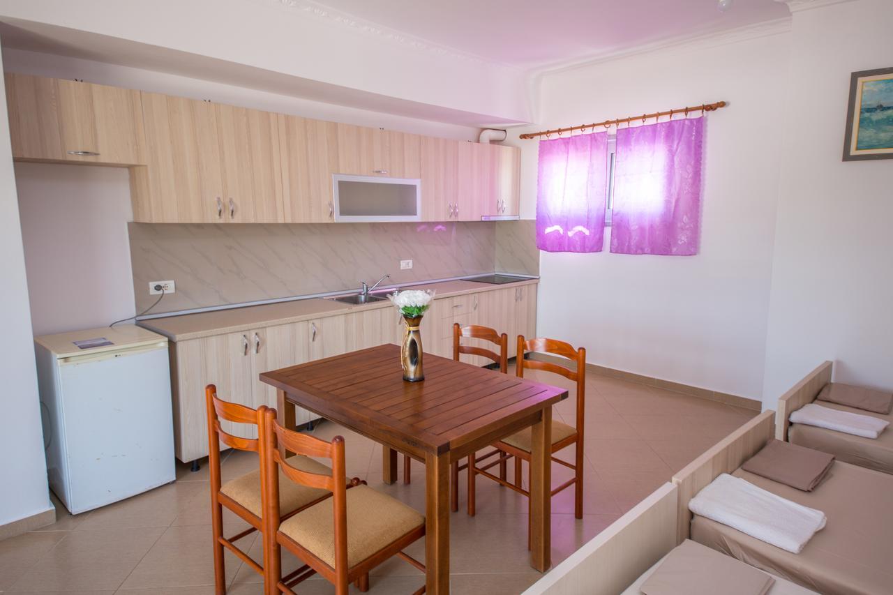 Himara Apartments Екстериор снимка