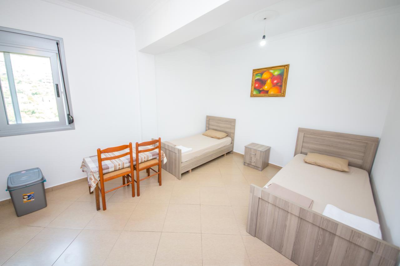 Himara Apartments Екстериор снимка