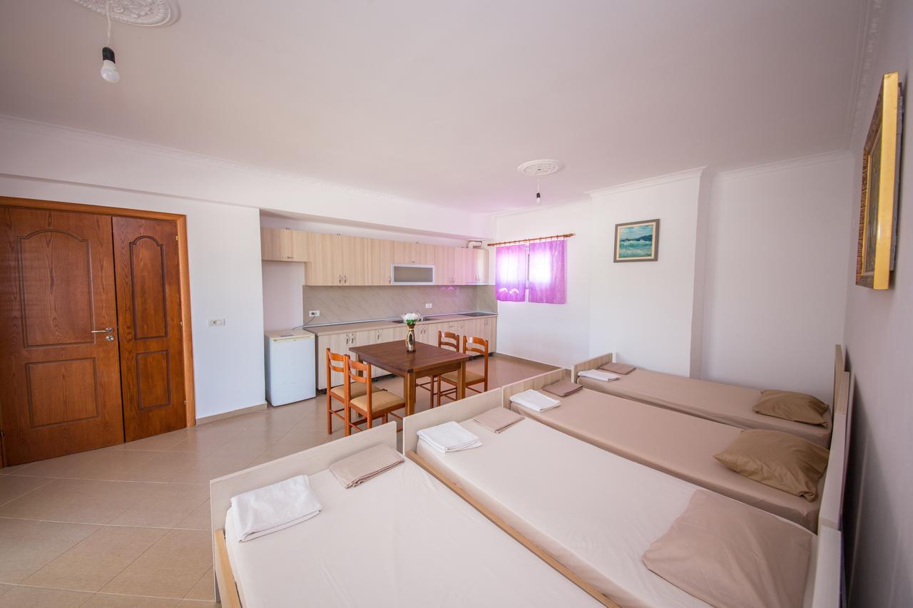 Himara Apartments Екстериор снимка