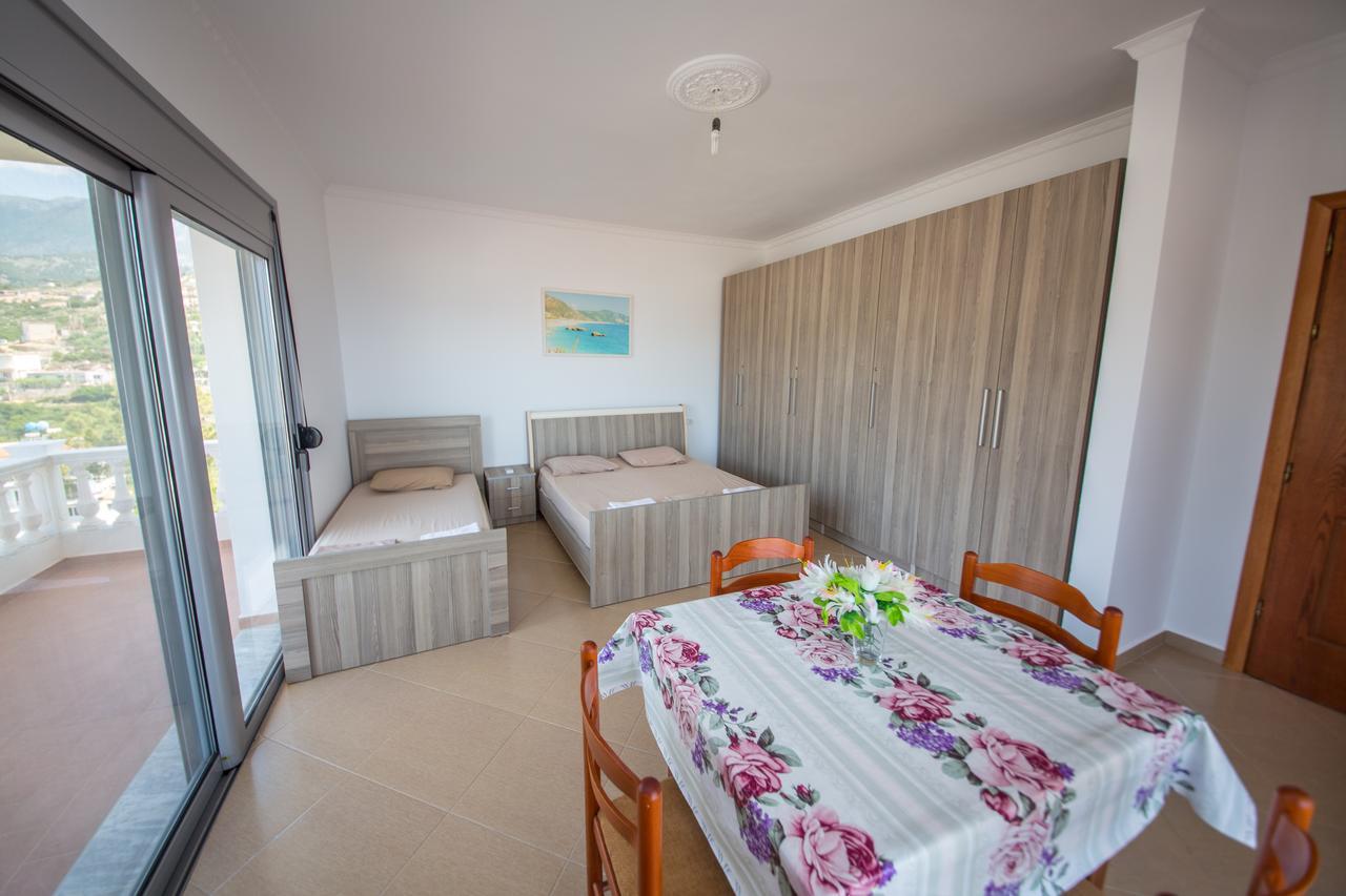 Himara Apartments Екстериор снимка